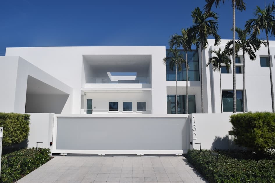 Luxury Living in Lakeland: What Your Money Gets You