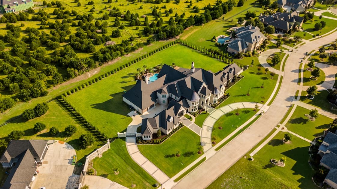 Luxury Living in Temple Terrace: What Your Money Gets You