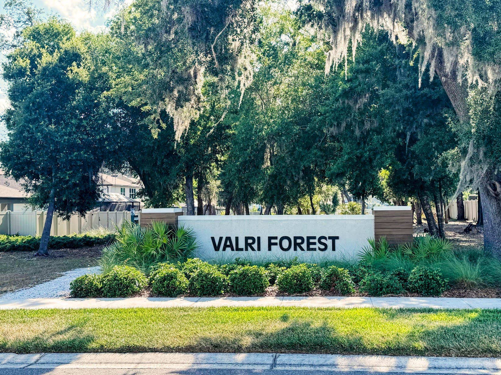 Valri forest entrance sign valrico fl — Valri Forest, Valrico FL
