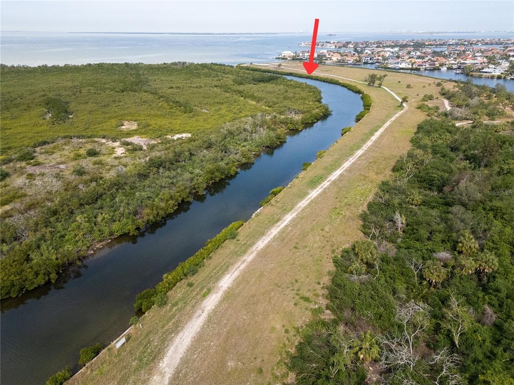 28 HAMMOCK BAY BOULEVARD