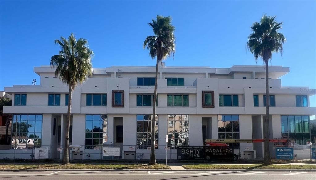 85 DAVIS BOULEVARD