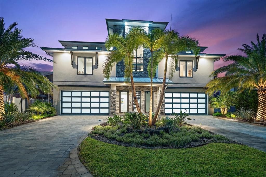 2136 HARBOR VIEW DRIVE