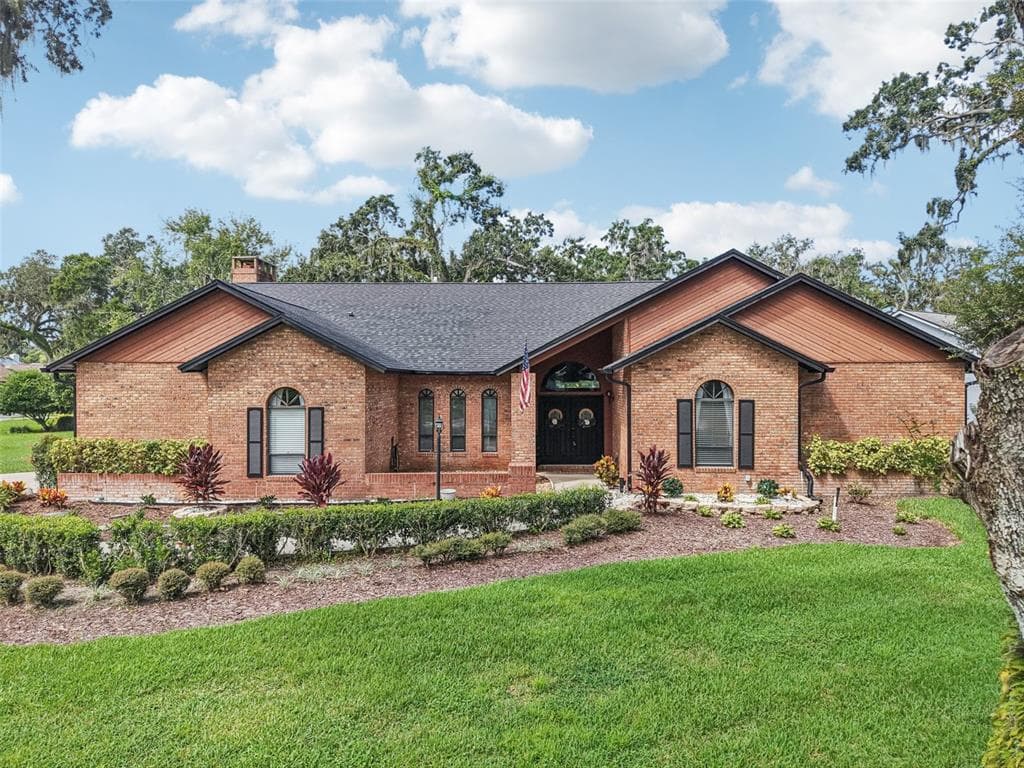 2110 ARBOR OAKS DRIVE