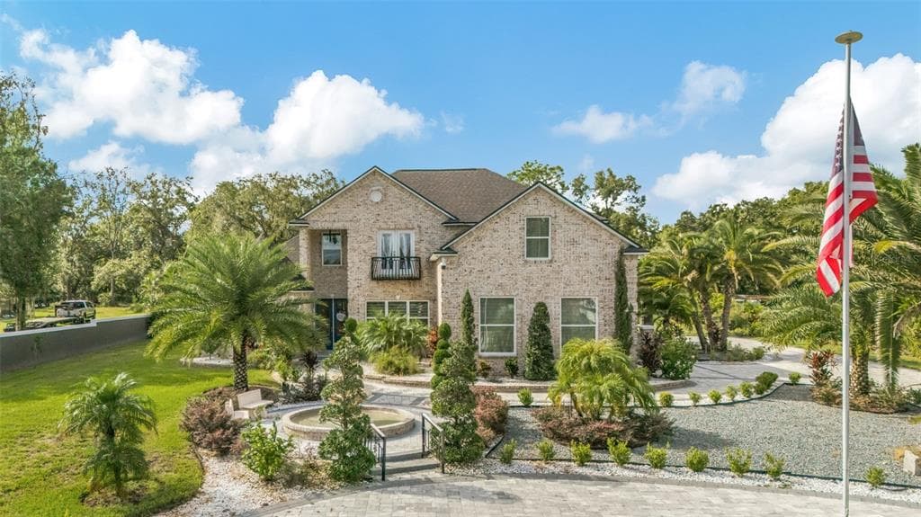 416 SOCRUM LOOP ROAD