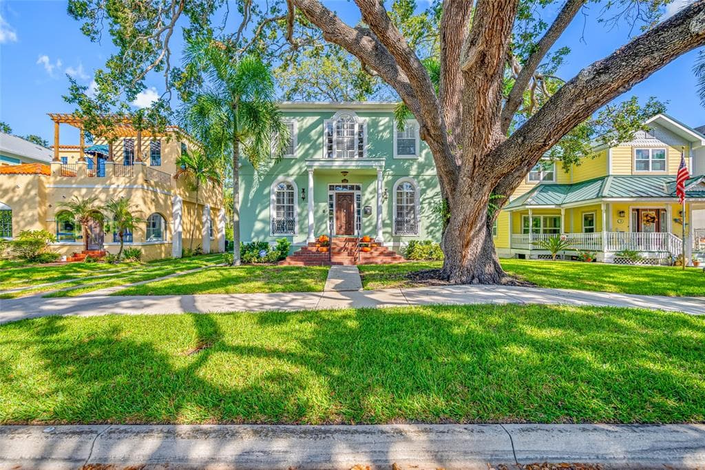 119 ADALIA AVENUE