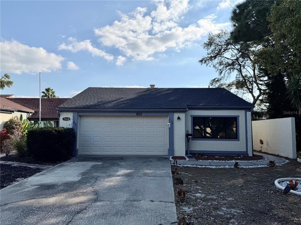 7314 PATIO ROW