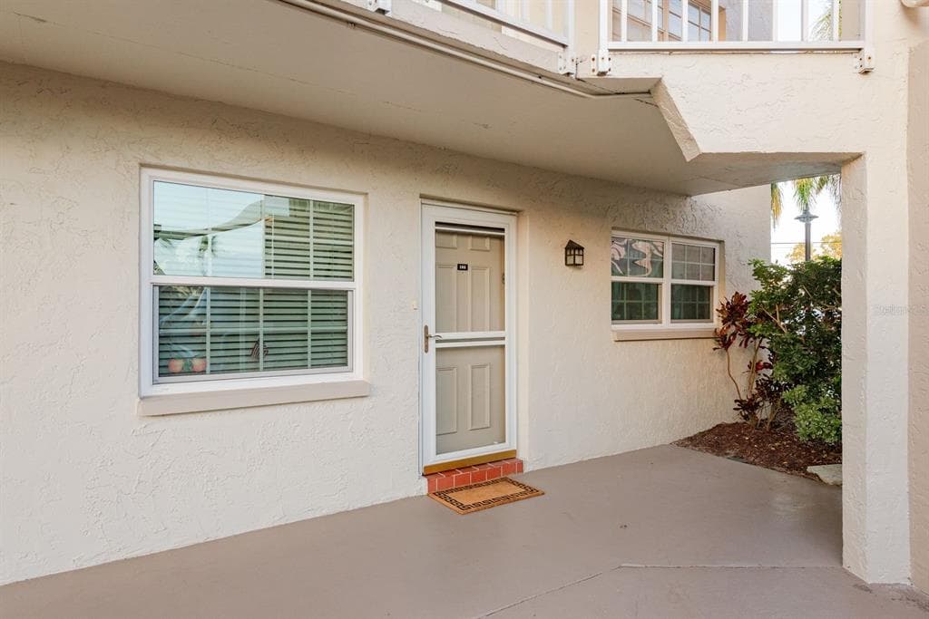 952 VIRGINIA STREET