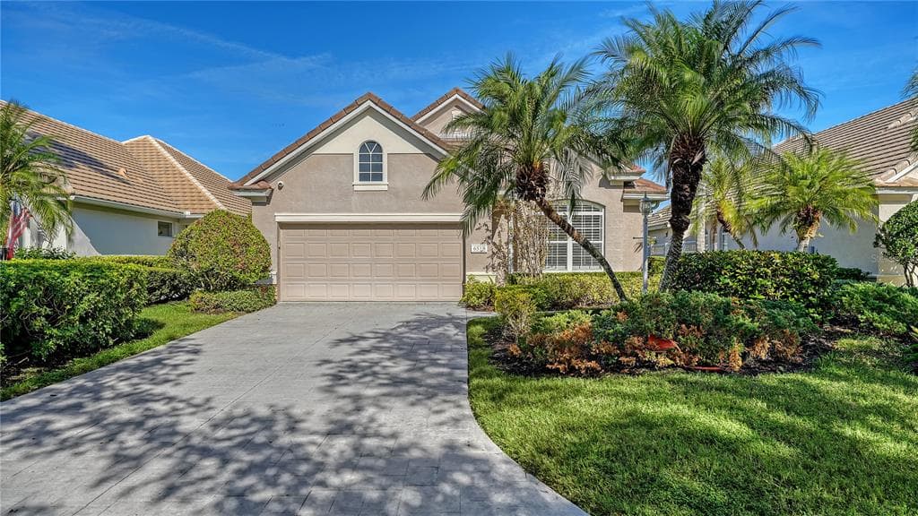 6519 OAKLAND HILLS DRIVE