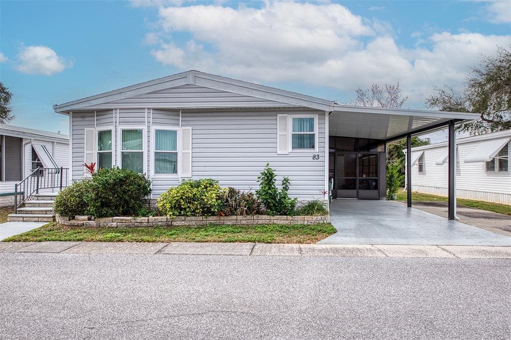 83 PELICAN DRIVE