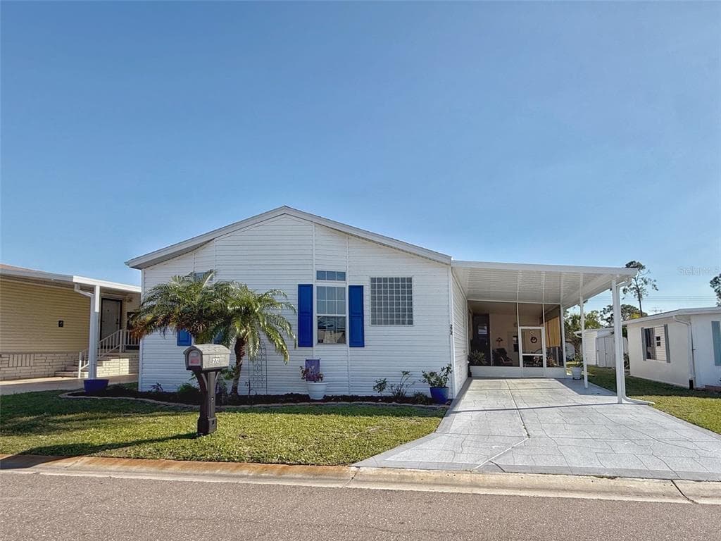272 PORT ROYAL LANE