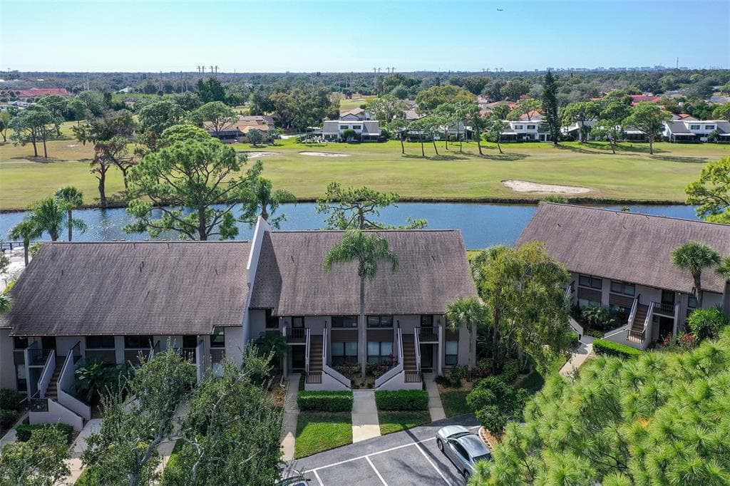 2937 TAYWOOD MEADOWS