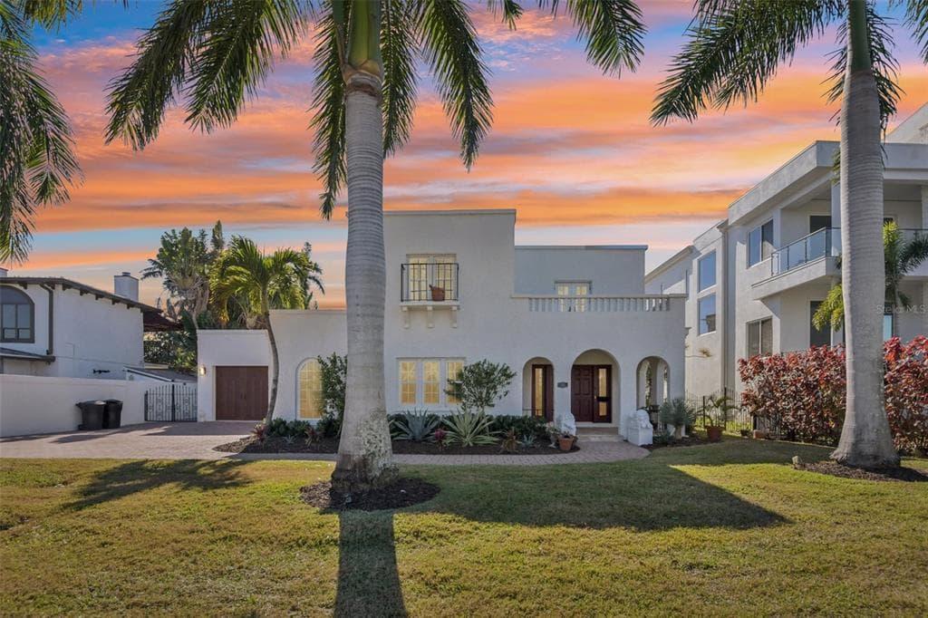 104 PALMERA BOULEVARD