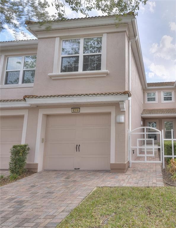 8318 FOSTER DRIVE
