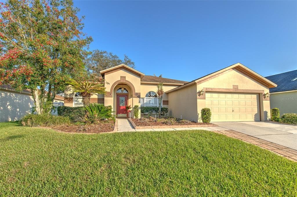 4719 PORTOBELLO CIRCLE