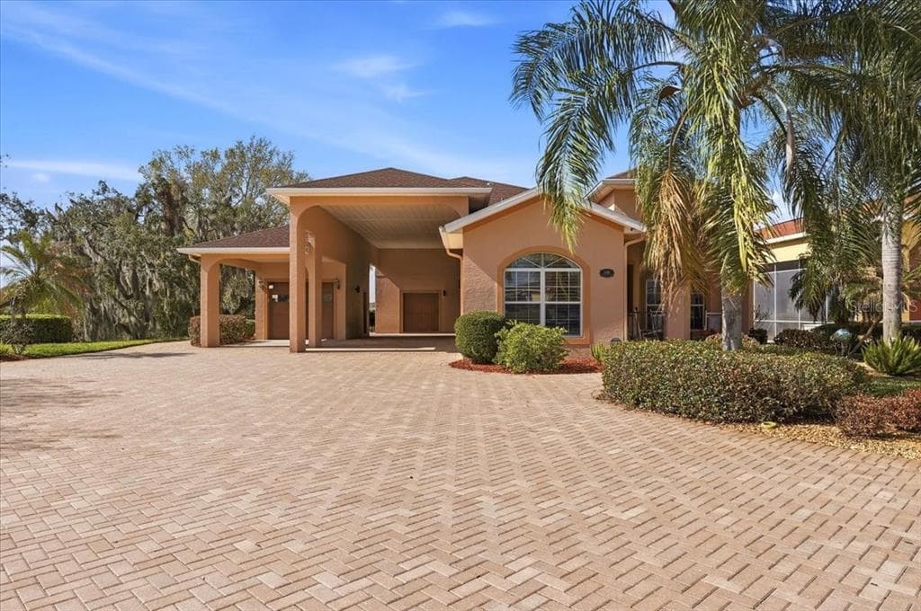 548 MEANDERING WAY