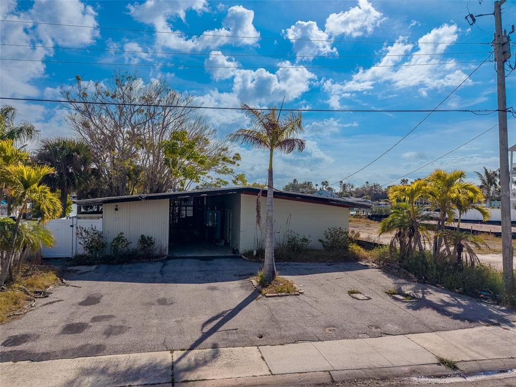 1217 BAY SHORE BOULEVARD
