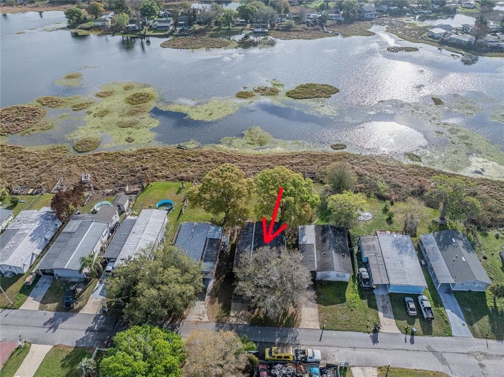 1154 COUNTRY CLUB LANE