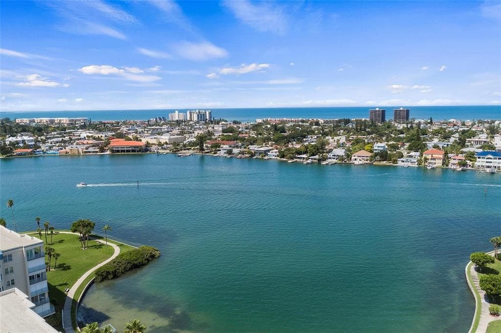 7902 SAILBOAT KEY BOULEVARD