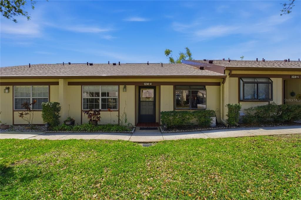 11241 DOLLAR LAKE DRIVE