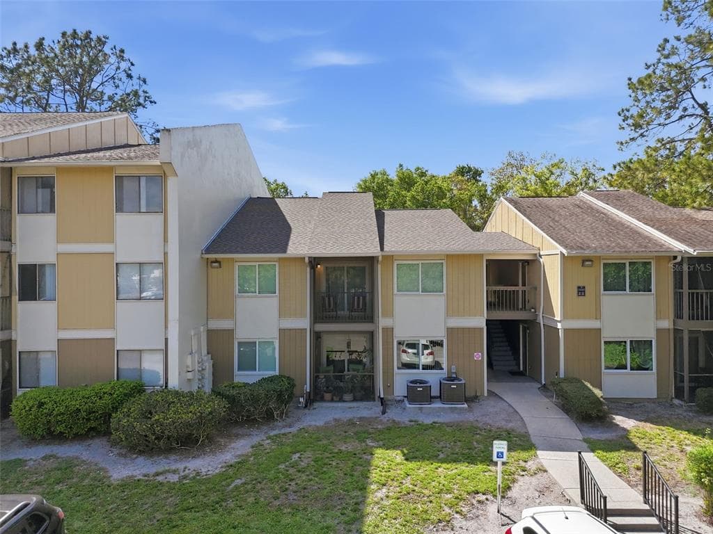 13285 ARBOR POINTE CIRCLE