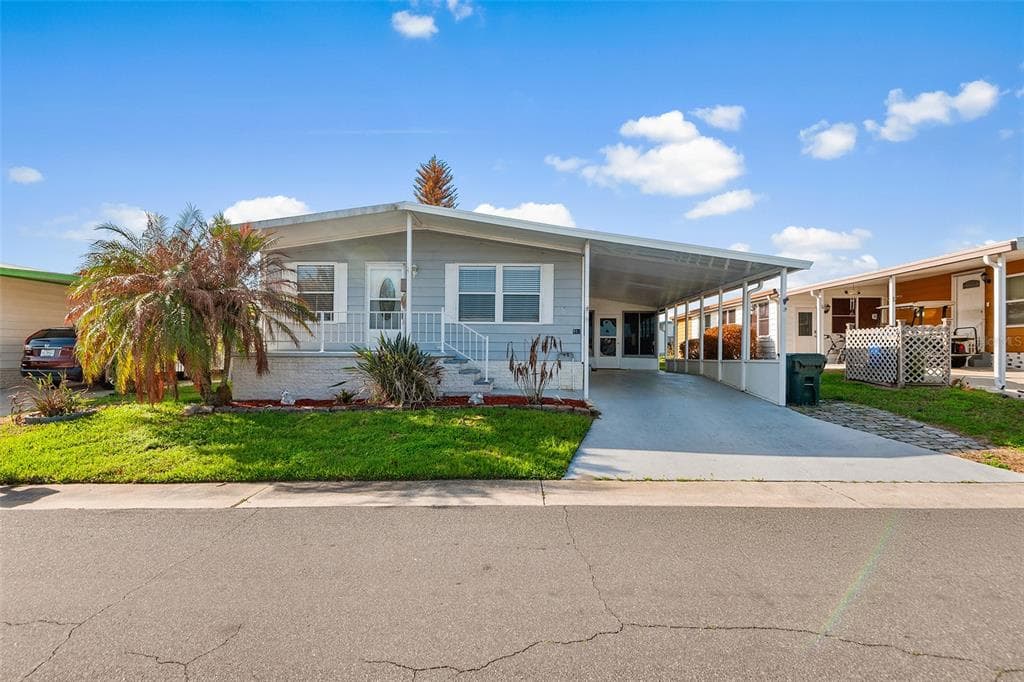 914 PINE RIDGE DRIVE