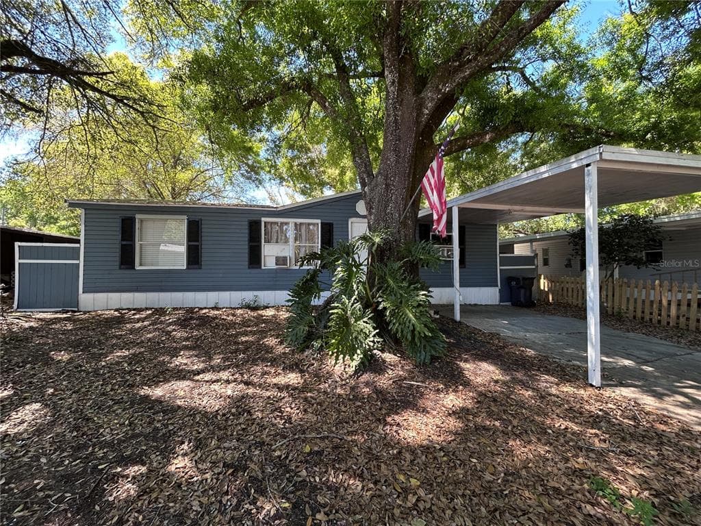 10638 BAY HILLS CIRCLE