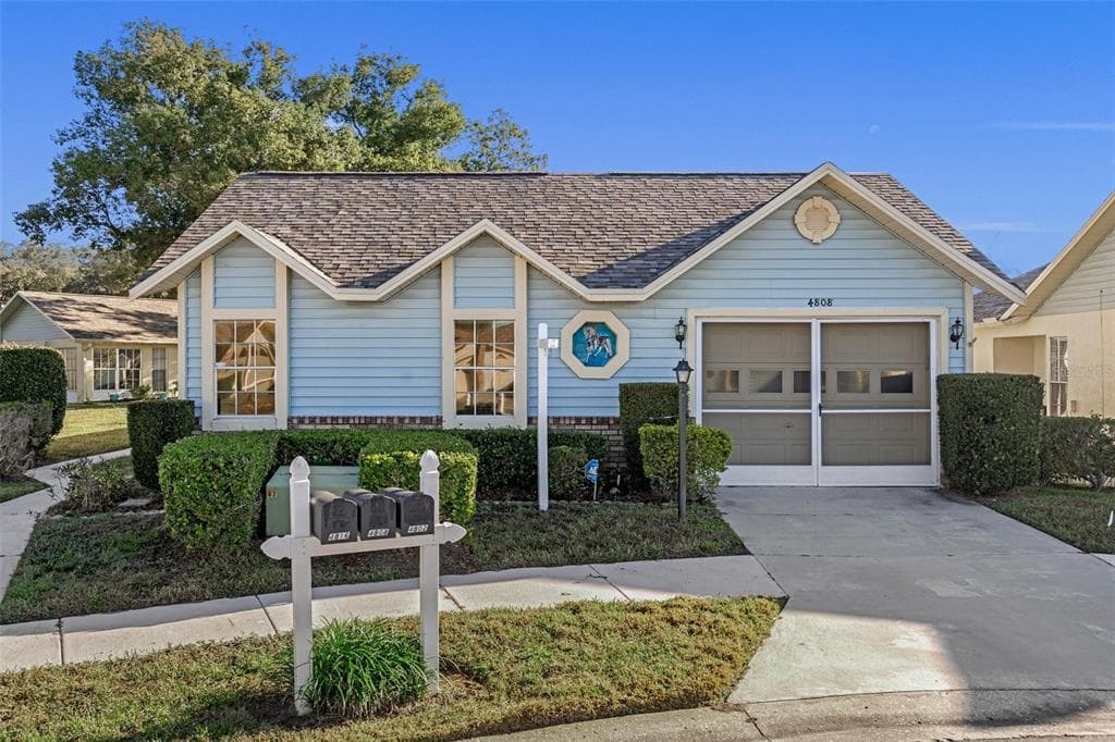 4808 VESPER COURT