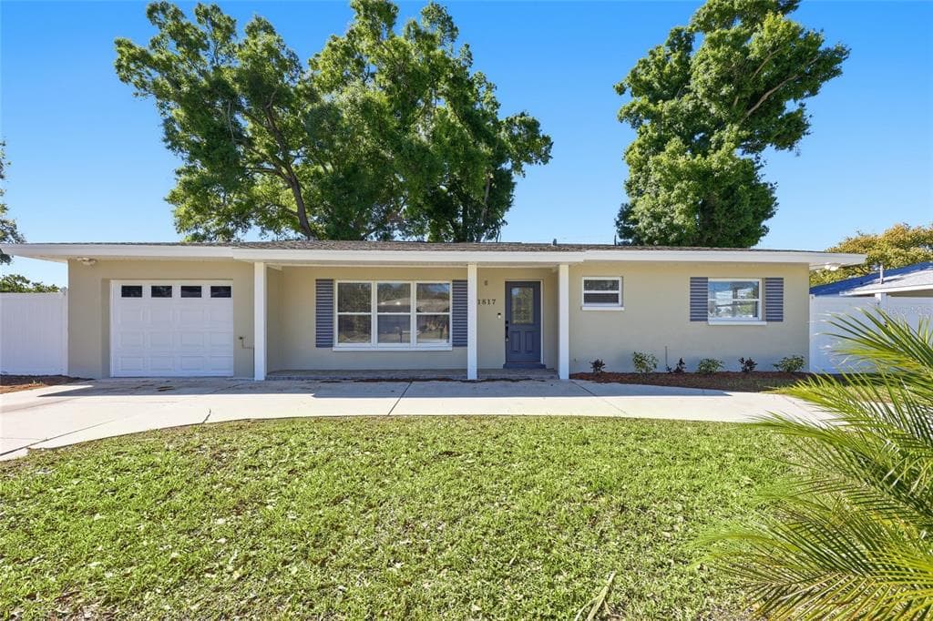 1817 HUNT LANE