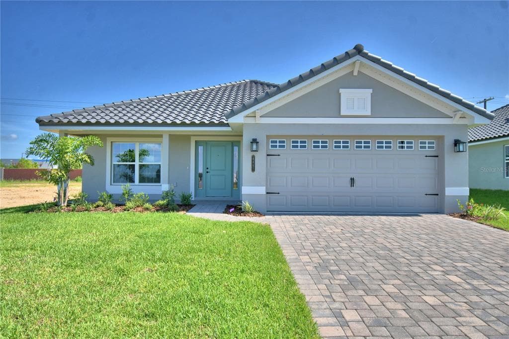4467 JULIANA LAKE DRIVE