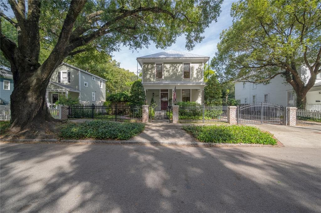 508 AMELIA AVENUE
