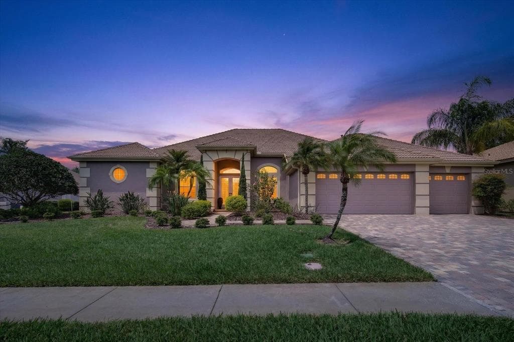 4052 CAPITOL DRIVE