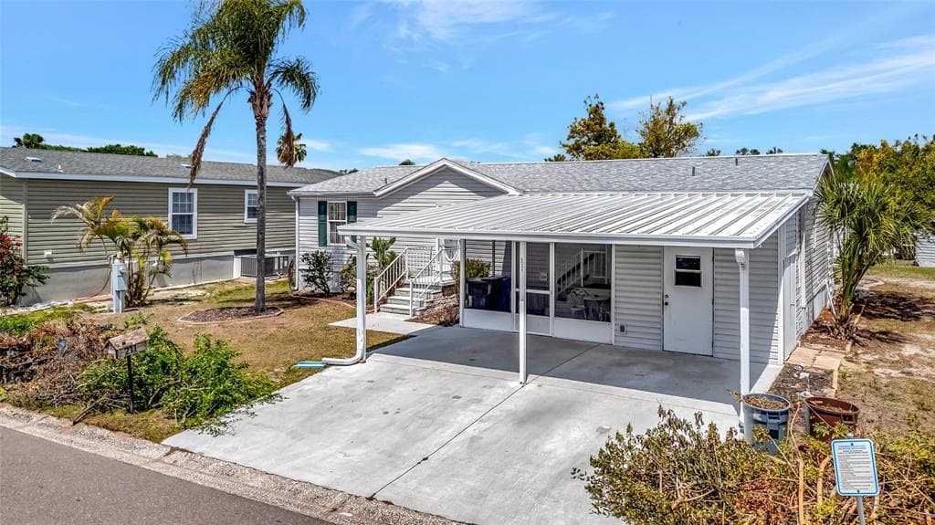 211 PORT ROYAL LANE