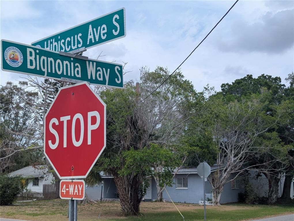 7001 & 7011 HIBISCUS AVENUE