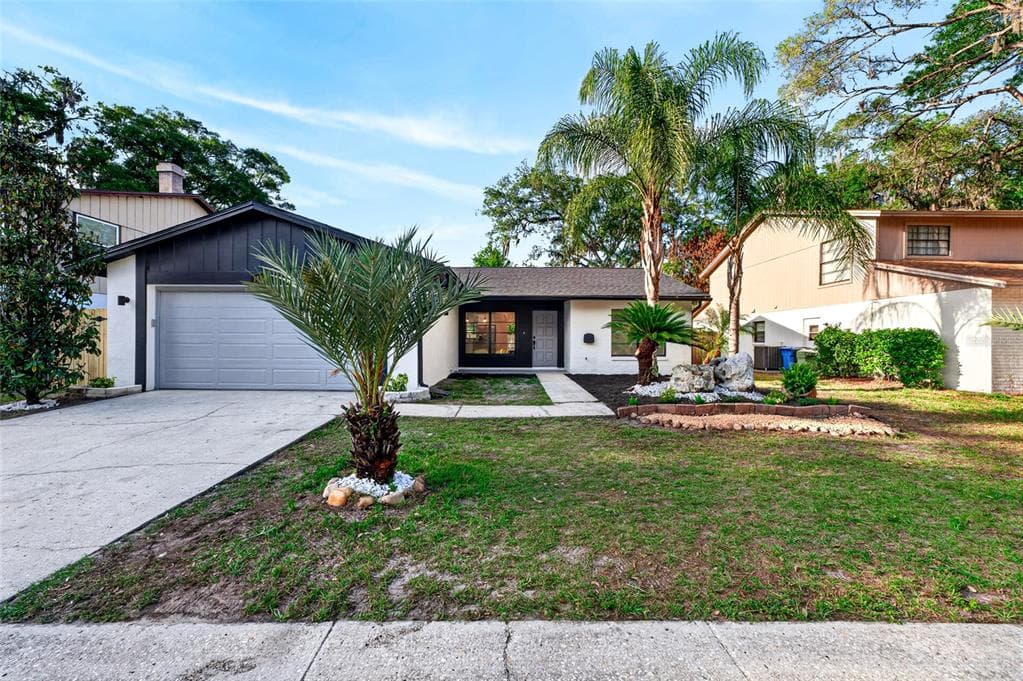 14841 OAK VINE DRIVE