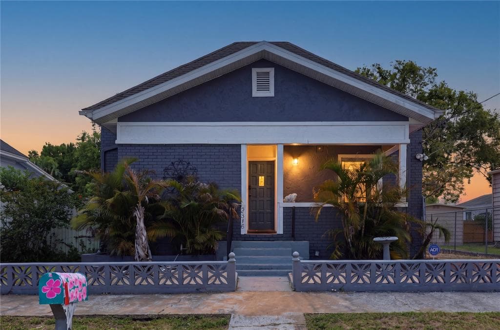 2318 CORDELIA STREET