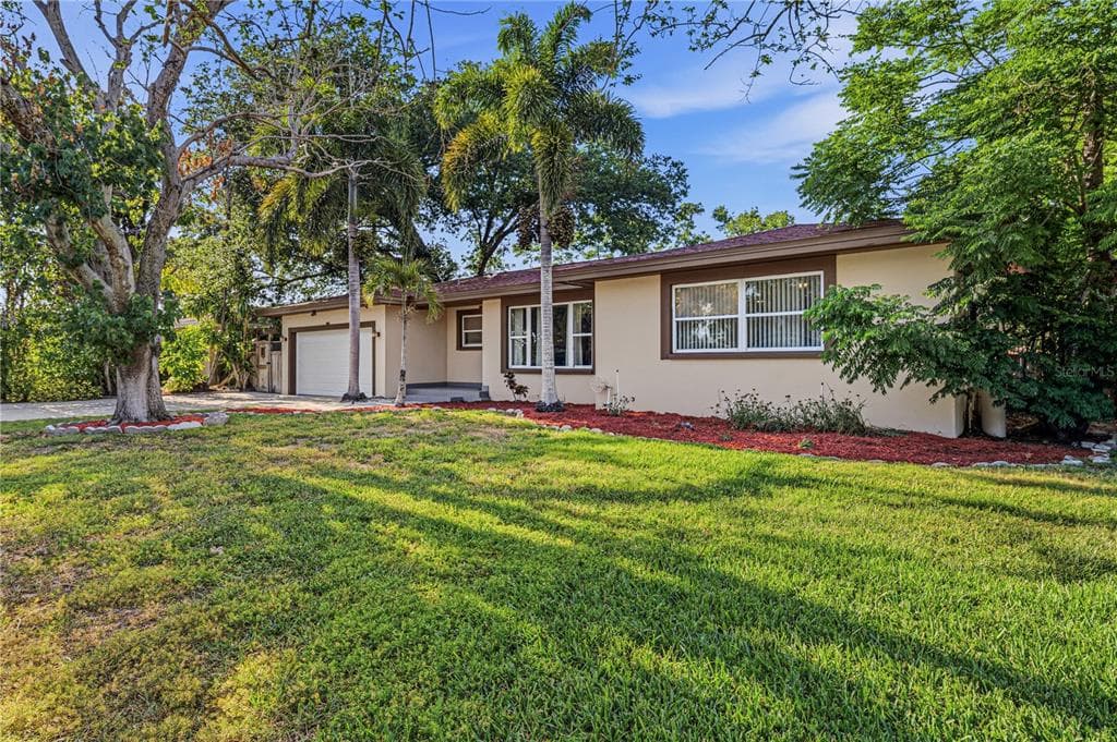 1532 ORANGE STREET