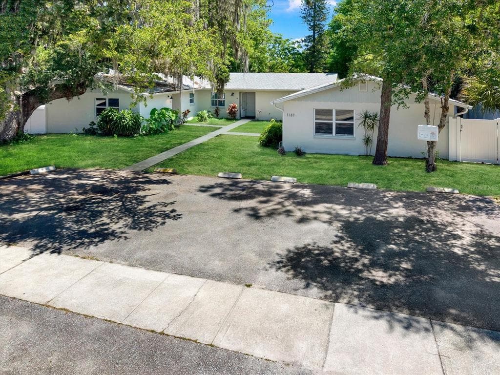 1187 BASS BOULEVARD
