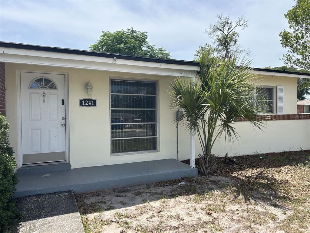1241 PILGRIM RD