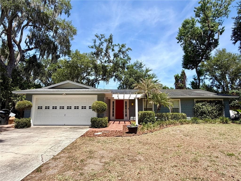 6322 OAK SQUARE