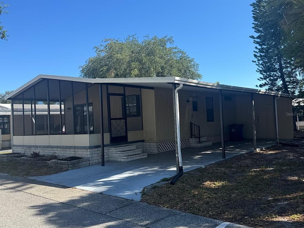 86 PELICAN DRIVE