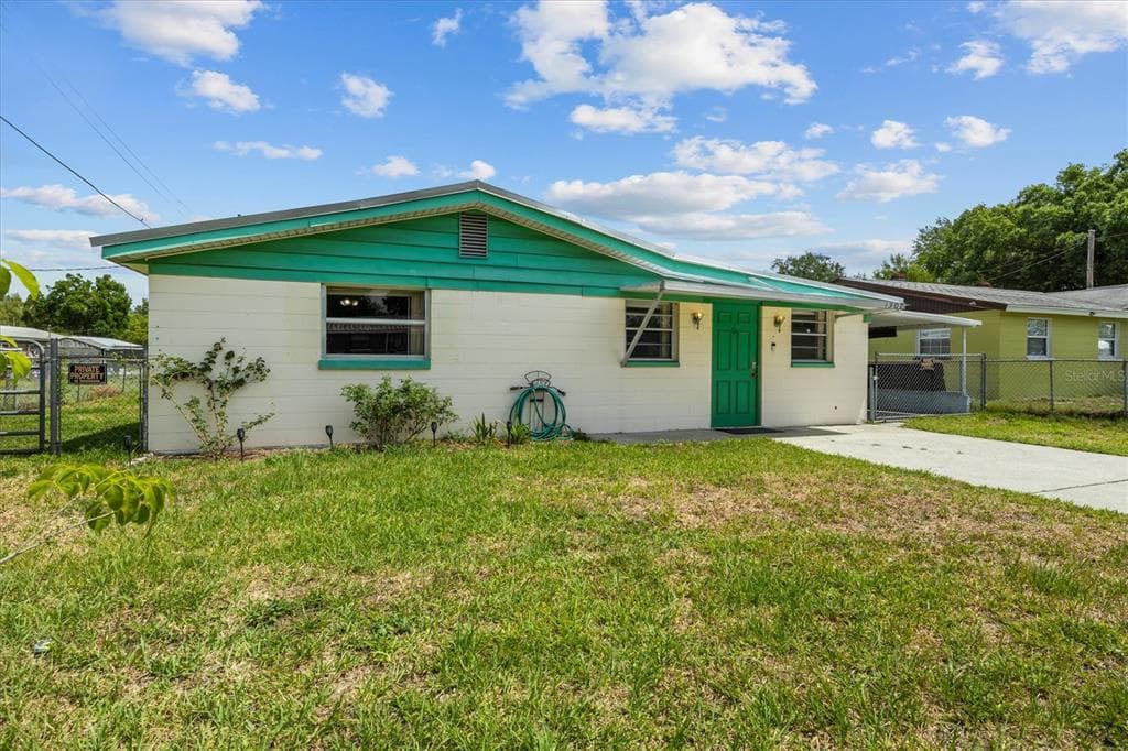 1307 MAYFLOWER DRIVE