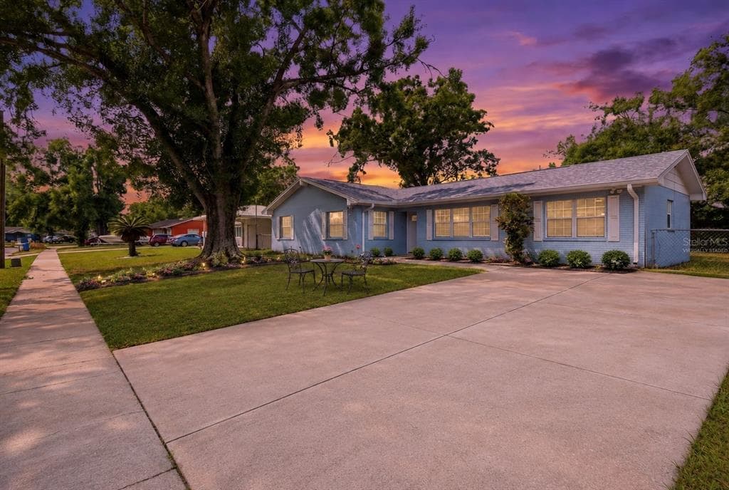 4612 SNOOK DRIVE