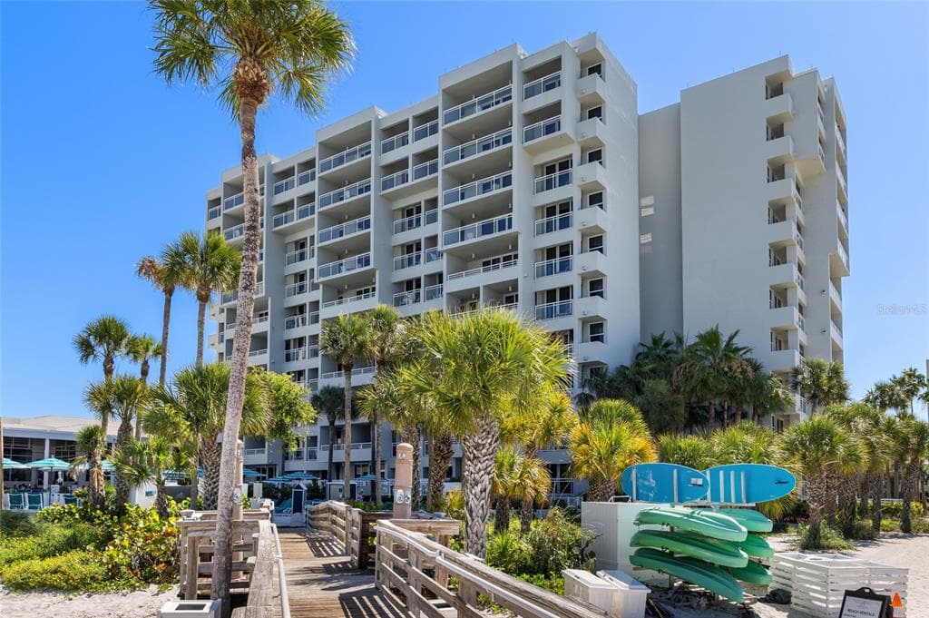 210 SANDS POINT ROAD