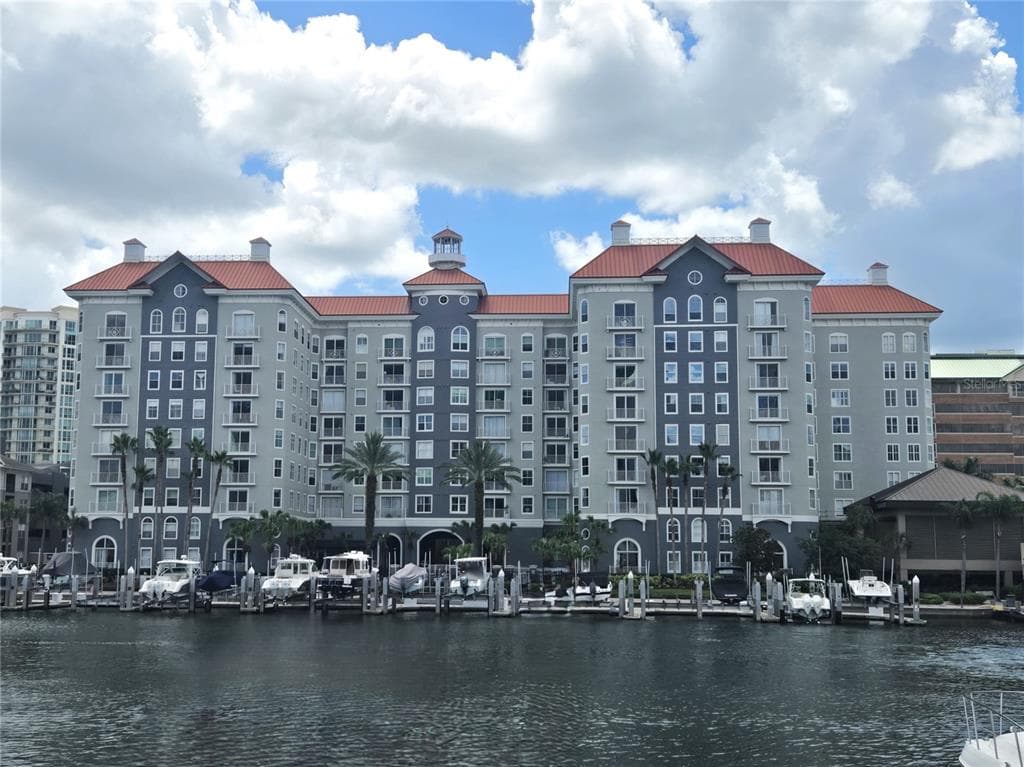 700 HARBOUR ISLAND BOULEVARD