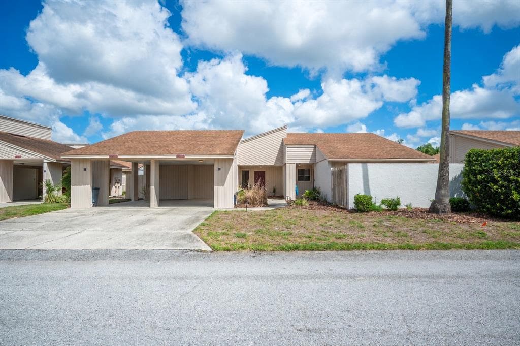 4231 OAK LOOP
