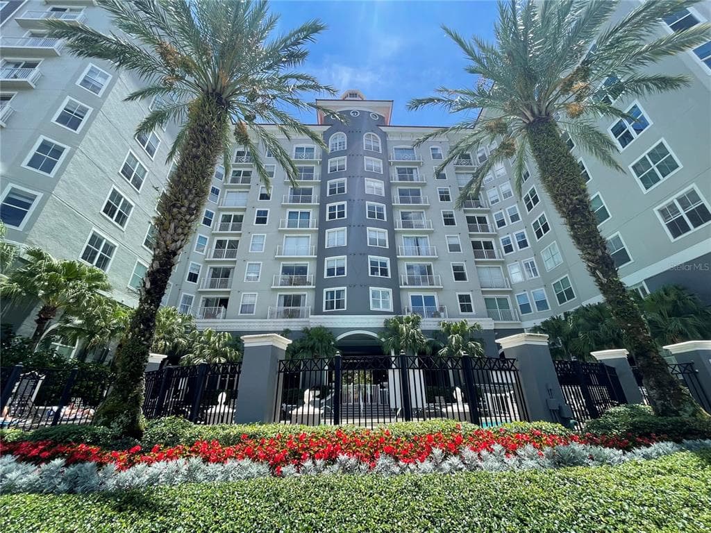 700 HARBOUR ISLAND BOULEVARD