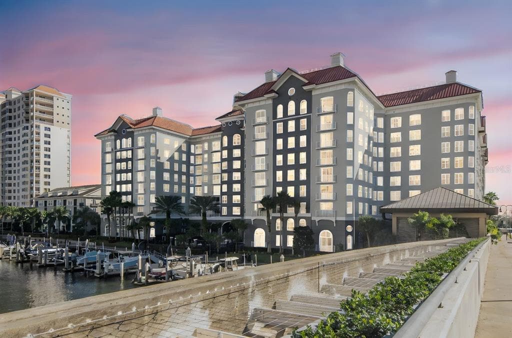 700 HARBOUR ISLAND BOULEVARD