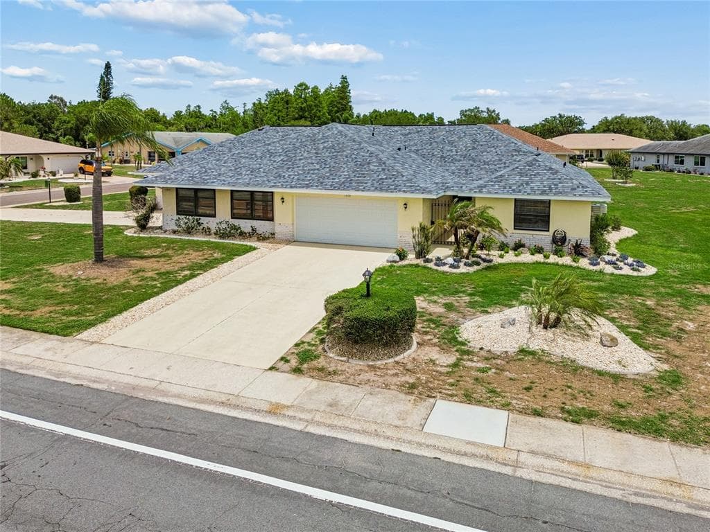 1915 DEL WEBB BOULEVARD