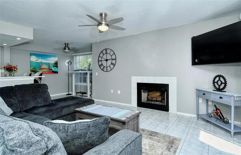 850 TAMIAMI TRAIL