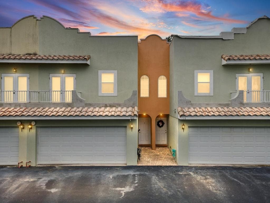 553 LUSARA COURT